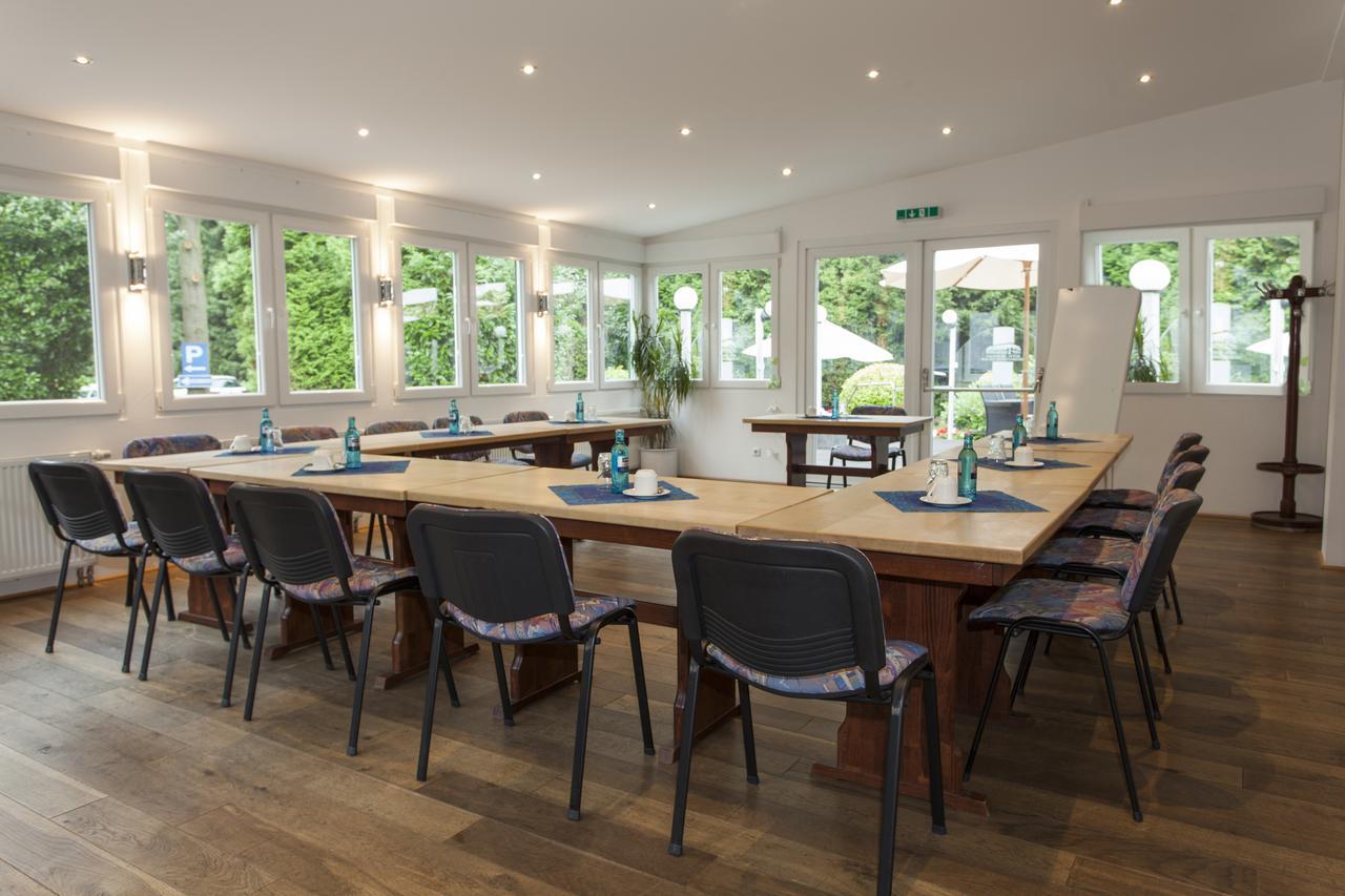 Hotel Celina Niederrheinischer Hof Krefeld Ngoại thất bức ảnh