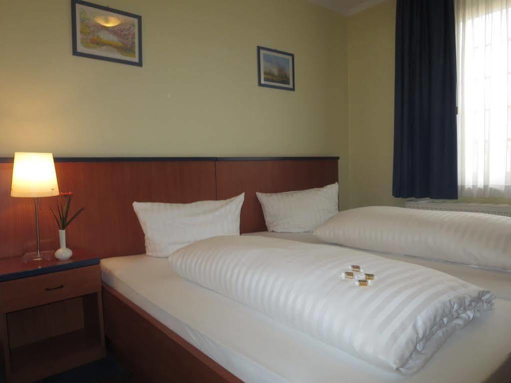 Hotel Celina Niederrheinischer Hof Krefeld Ngoại thất bức ảnh